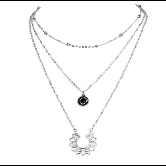 Golden Threads Layered Necklaces - Picture 6 of 8